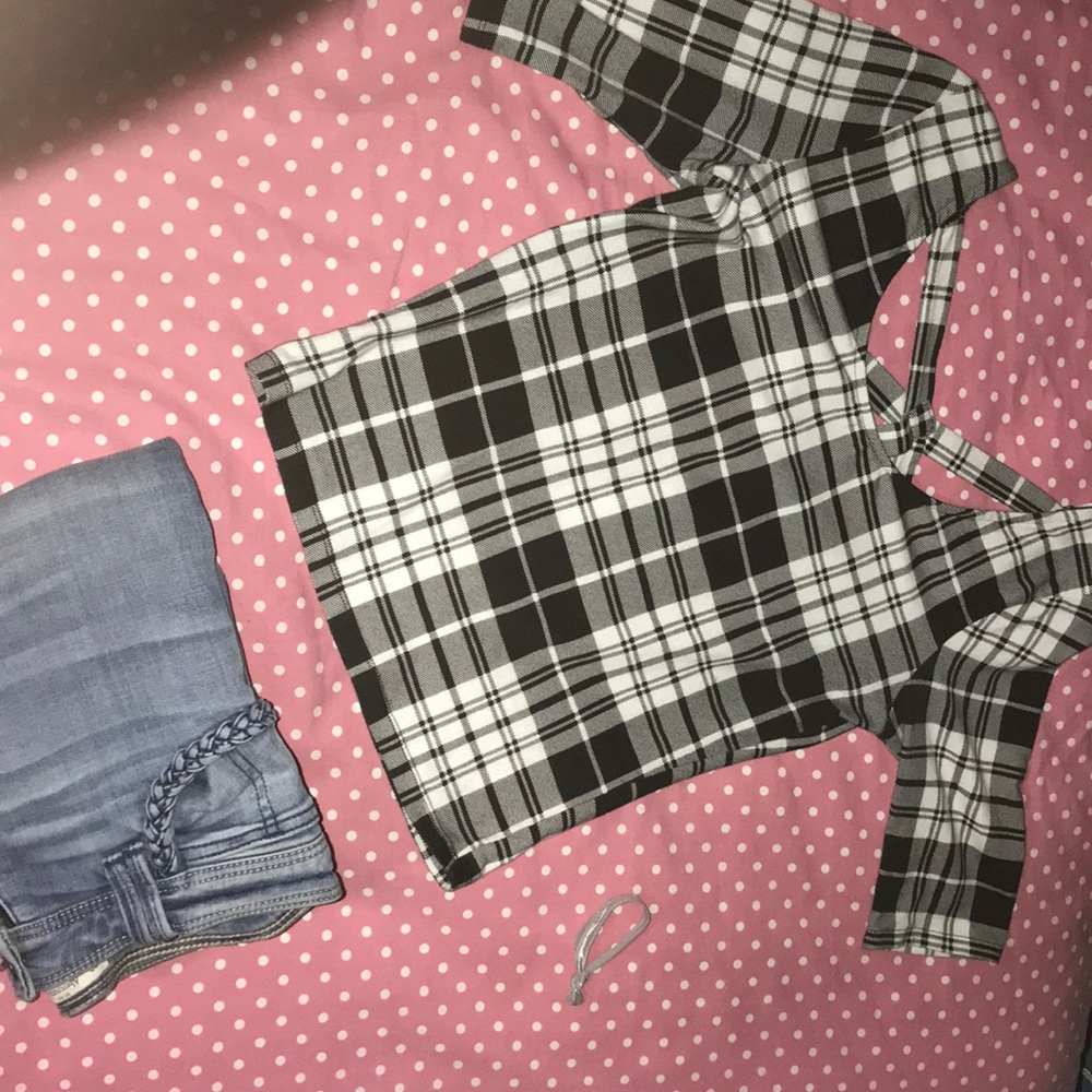 Criss-Cross Checkered Crop-Top